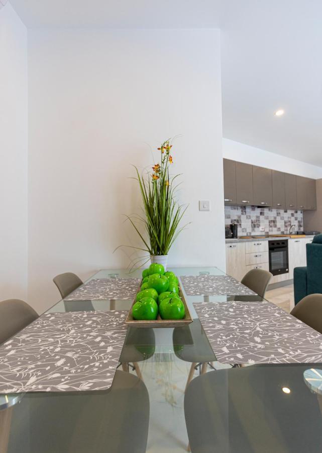 Apartment H3 - Modern And Spacious 3 Bedroom San Gwann