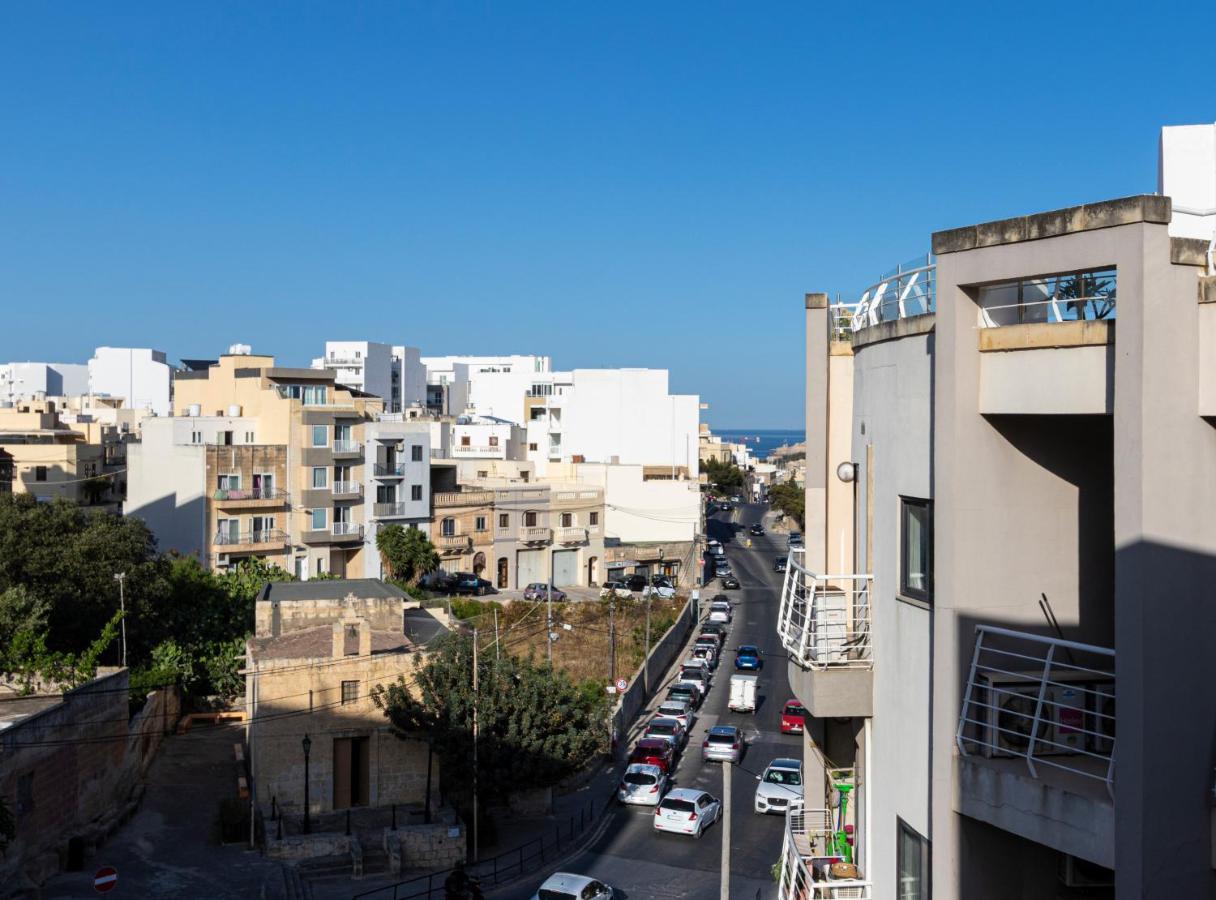 Apartment H3 - Modern And Spacious 3 Bedroom *