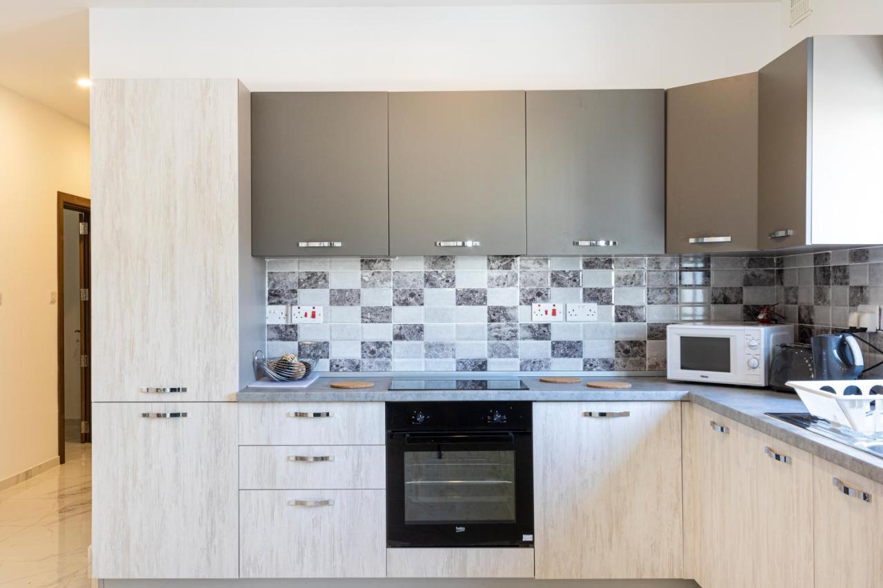 Apartment H3 - Modern And Spacious 3 Bedroom *