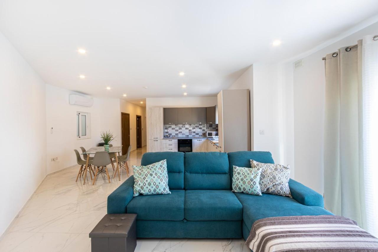 H3 - Modern And Spacious 3 Bedroom Apartment